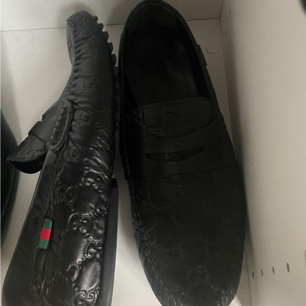 Gucci Black Loafers Slip-On Elegance - Picture 3 of 15